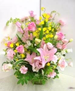 パーティー会場のにアレンジメントをお届けしました。｜「国会花苑」　（東京都千代田区の花キューピット加盟店 花屋）のブログ
