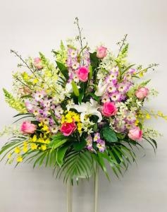 書道展に華やかスタンド花をお届けしました！「国会花苑」（東京都千代田区の花屋）のギャラリー写真